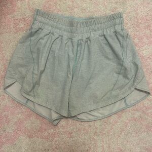 Lululemon Tracker High-Rise Lined Short 4”